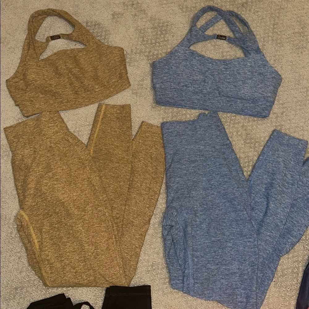 7pc Bombshell Sportswear Leggings/ Sports Bras in Multiple Colors - Picture 2 of 8